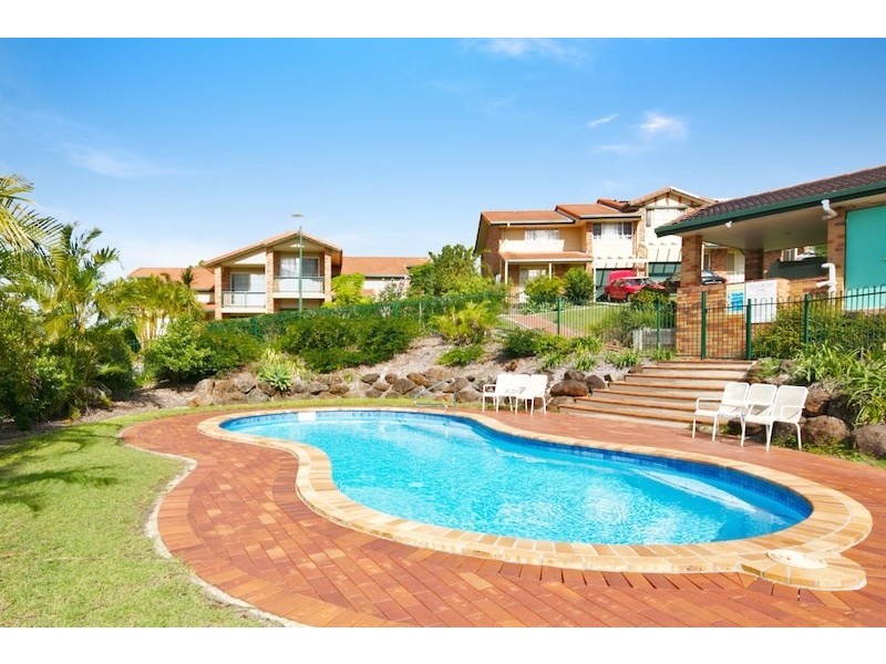 18/2 Doyalson Place, Helensvale QLD 4212