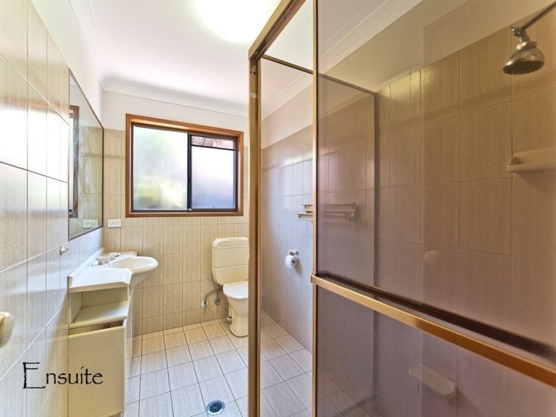 8 Matthew Flinders Drive, Hollywell QLD 4216