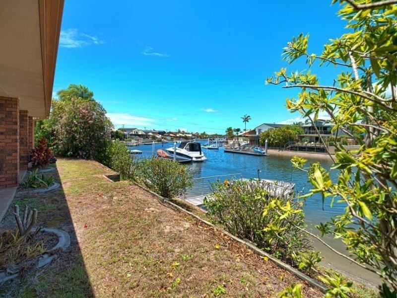 8 Matthew Flinders Drive, Hollywell QLD 4216