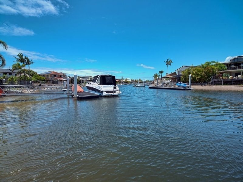 8 Matthew Flinders Drive, Hollywell QLD 4216