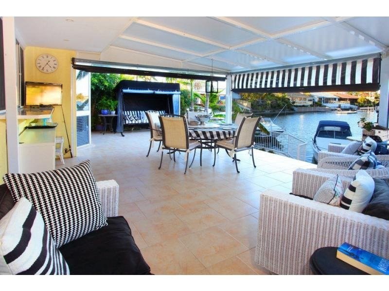 30 Cockleshell Court, Runaway Bay QLD 4216