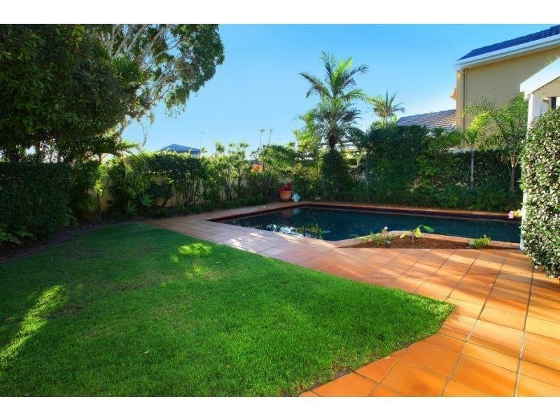 30 Cockleshell Court, Runaway Bay QLD 4216