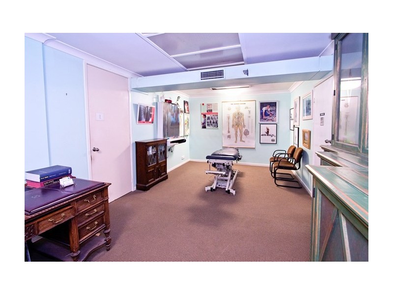 174 Ashmore Road, Benowa QLD 4217