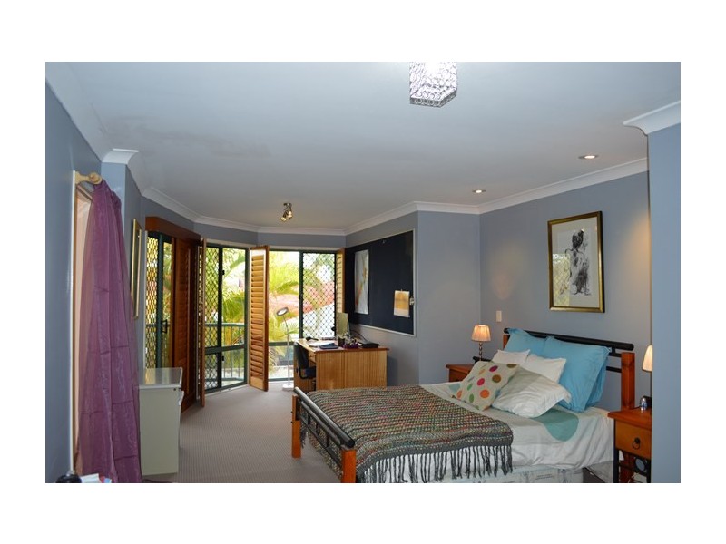 174 Ashmore Road, Benowa QLD 4217