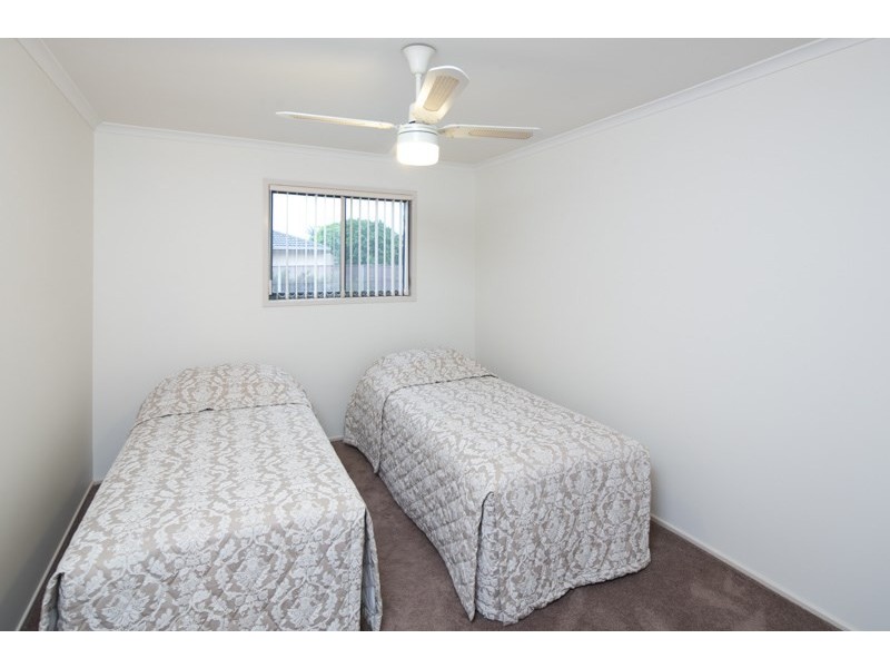 4 West Mountain Court, Parkwood QLD 4214