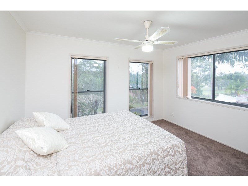 4 West Mountain Court, Parkwood QLD 4214