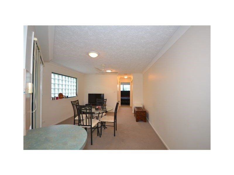 6/9 Stanhill Drive, Chevron Island QLD 4217