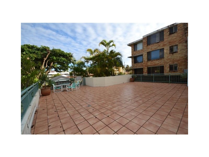 6/9 Stanhill Drive, Chevron Island QLD 4217