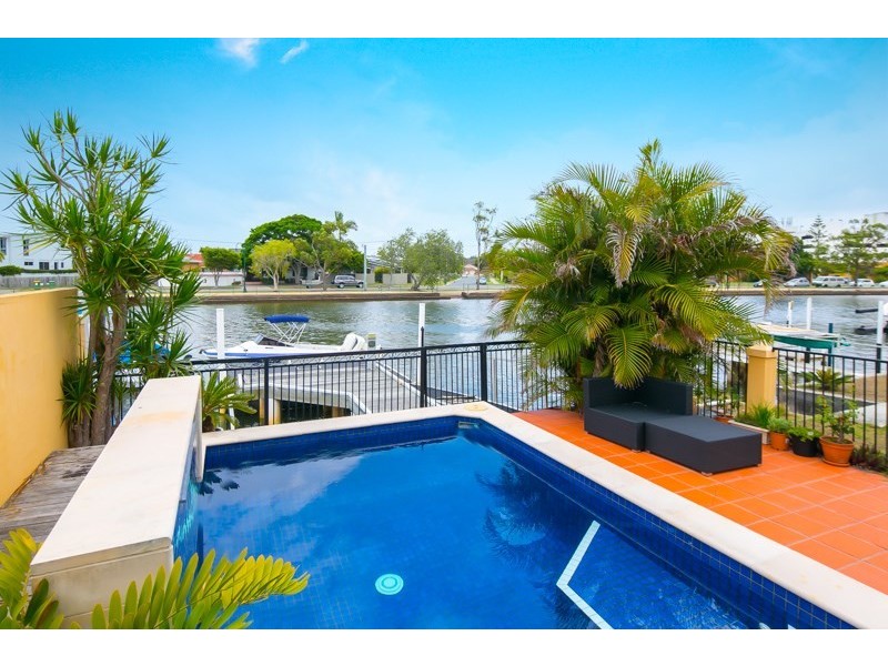 1/28 Vaggelas Crescent, Biggera Waters QLD 4216