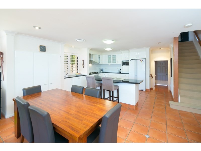 1/28 Vaggelas Crescent, Biggera Waters QLD 4216