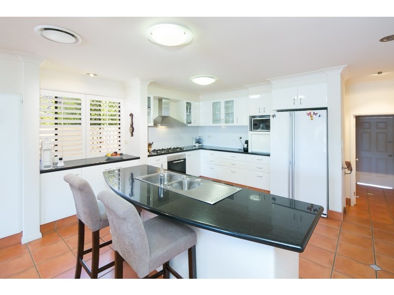1/28 Vaggelas Crescent, Biggera Waters QLD 4216