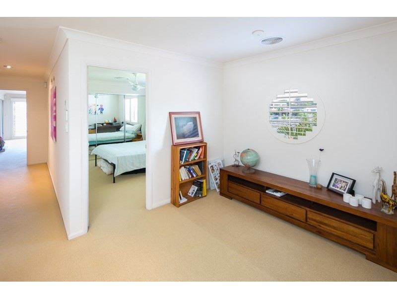 1/28 Vaggelas Crescent, Biggera Waters QLD 4216