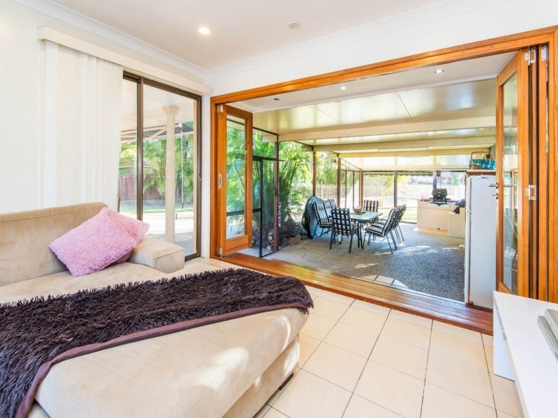 3 O’Grady Drive, Paradise Point QLD 4216