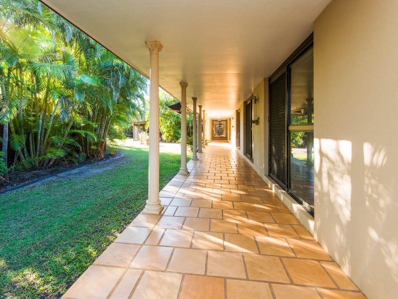 3 O’Grady Drive, Paradise Point QLD 4216