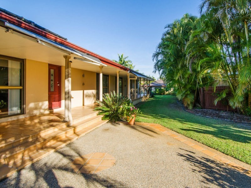 3 O’Grady Drive, Paradise Point QLD 4216