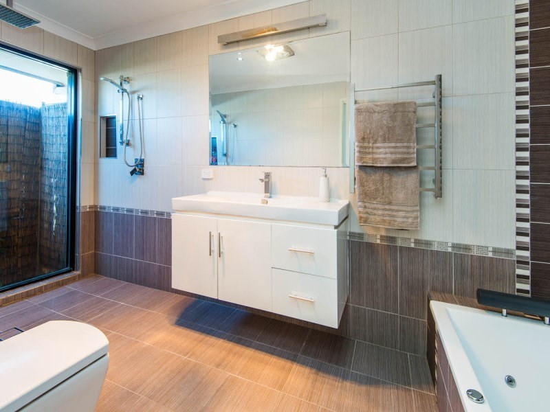 3 O’Grady Drive, Paradise Point QLD 4216