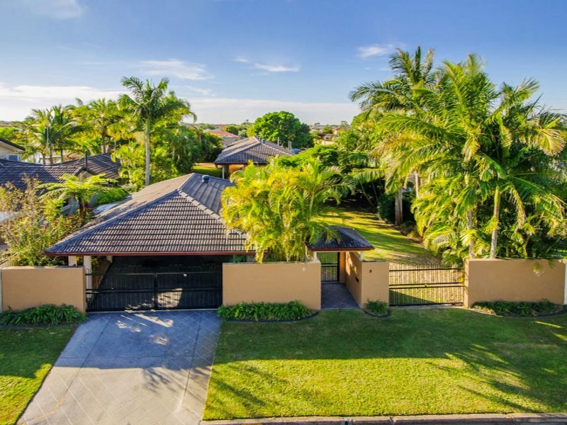 3 O’Grady Drive, Paradise Point QLD 4216