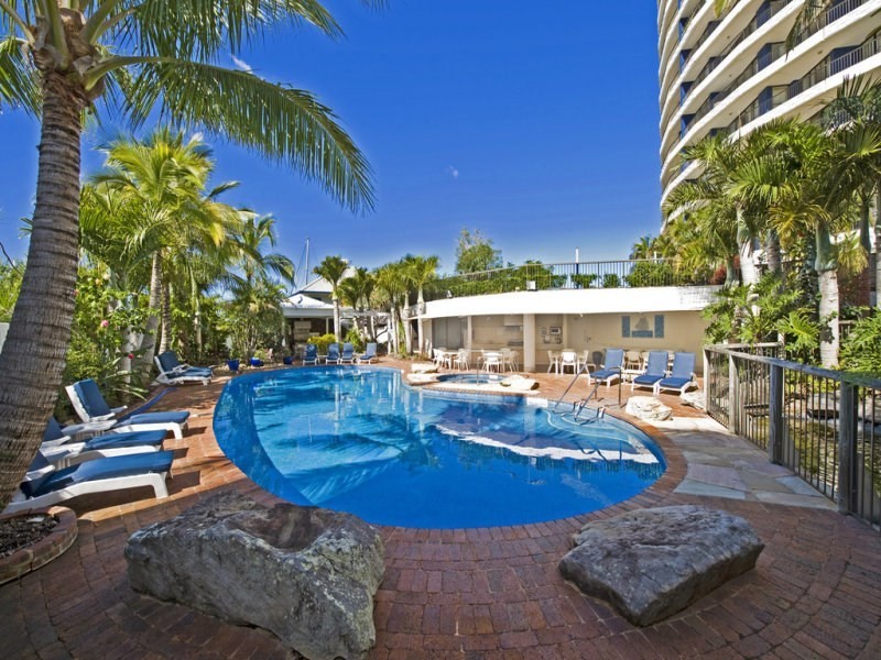 50/17 Bayview Street, Runaway Bay QLD 4216