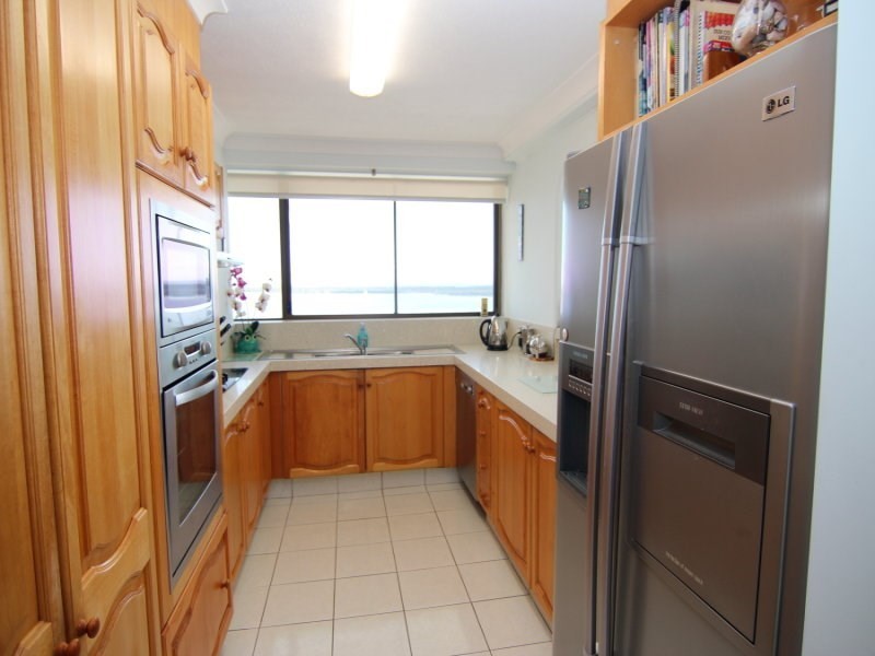 50/17 Bayview Street, Runaway Bay QLD 4216