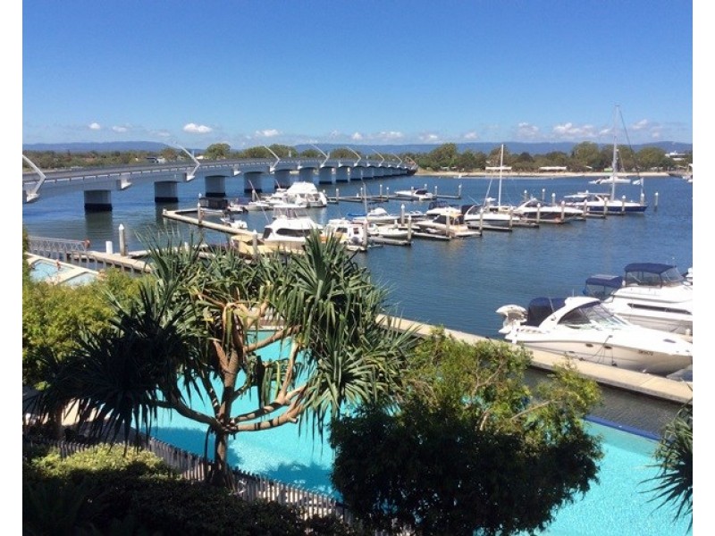 2207/2 Ephraim Island, Paradise Point QLD 4216