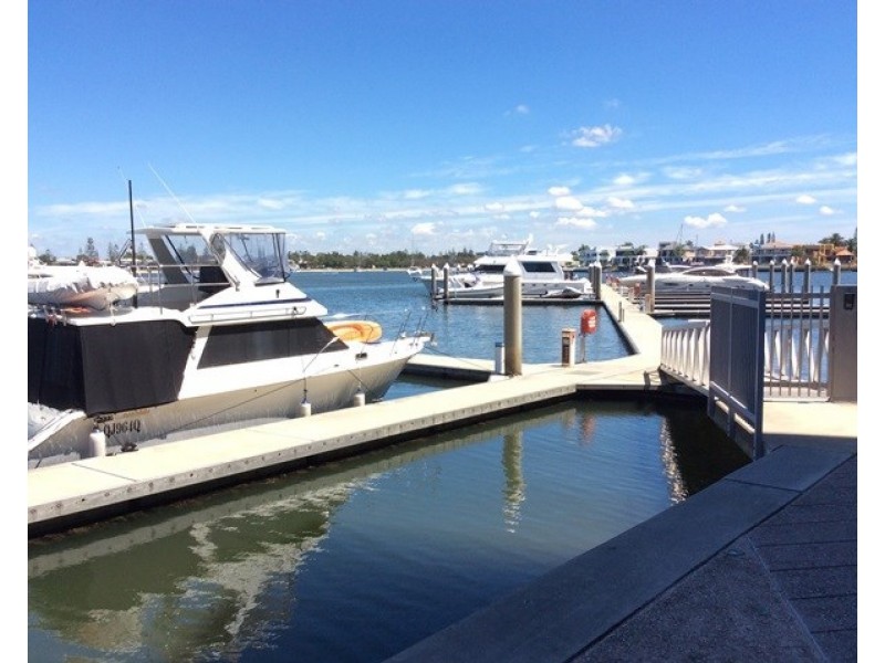 2207/2 Ephraim Island, Paradise Point QLD 4216