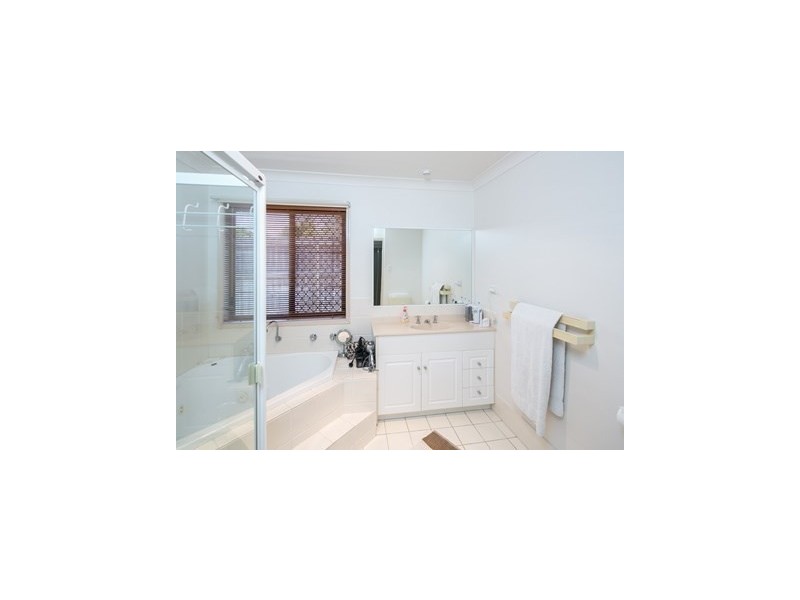 10 Gumview Place, Molendinar QLD 4214