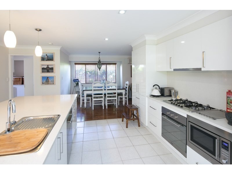 4 Kagi Court, Runaway Bay QLD 4216