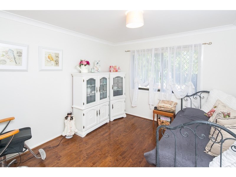 4 Kagi Court, Runaway Bay QLD 4216