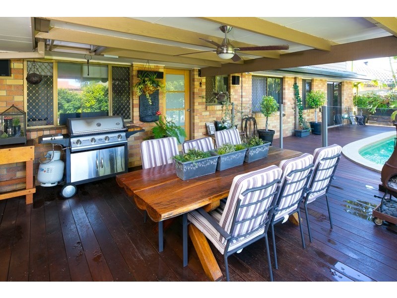 4 Kagi Court, Runaway Bay QLD 4216