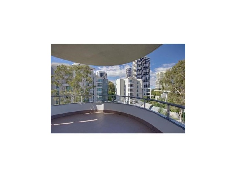 I15/20 Bayview Street, Runaway Bay QLD 4216