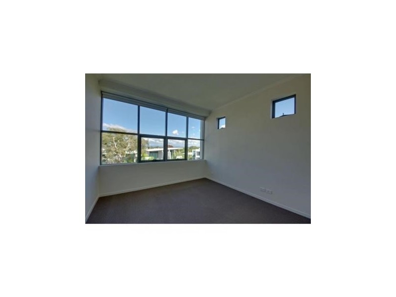 I15/20 Bayview Street, Runaway Bay QLD 4216