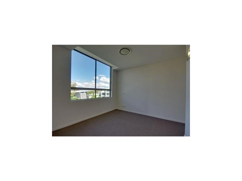 I15/20 Bayview Street, Runaway Bay QLD 4216
