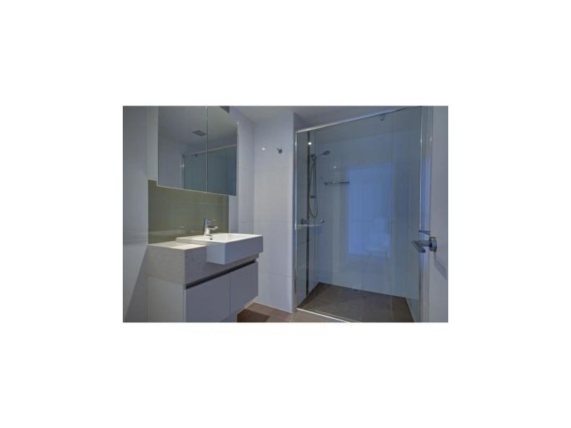 I15/20 Bayview Street, Runaway Bay QLD 4216