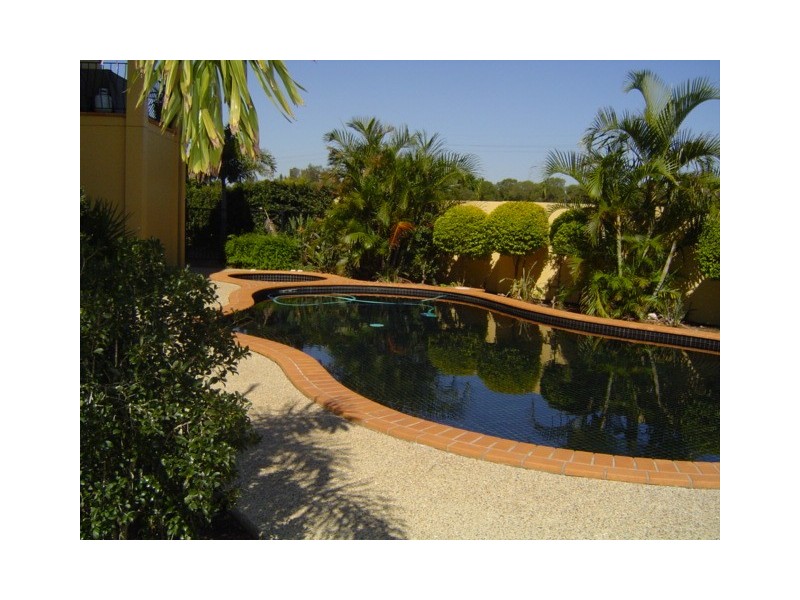 Hope Island QLD 4212