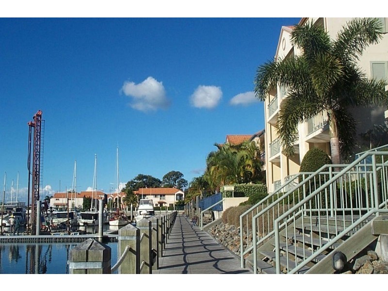 Hope Island QLD 4212