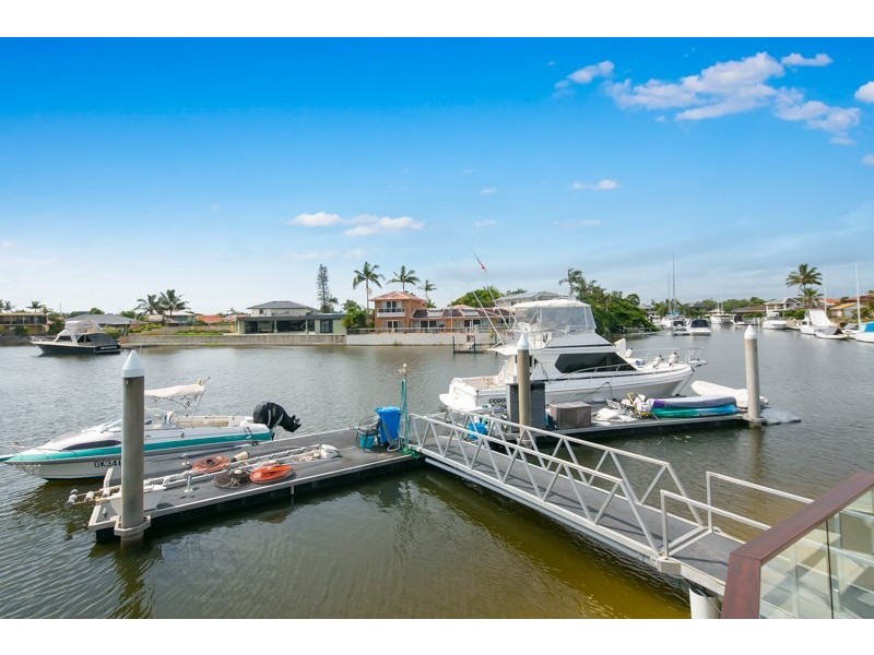 4 Shute Court, Paradise Point QLD 4216