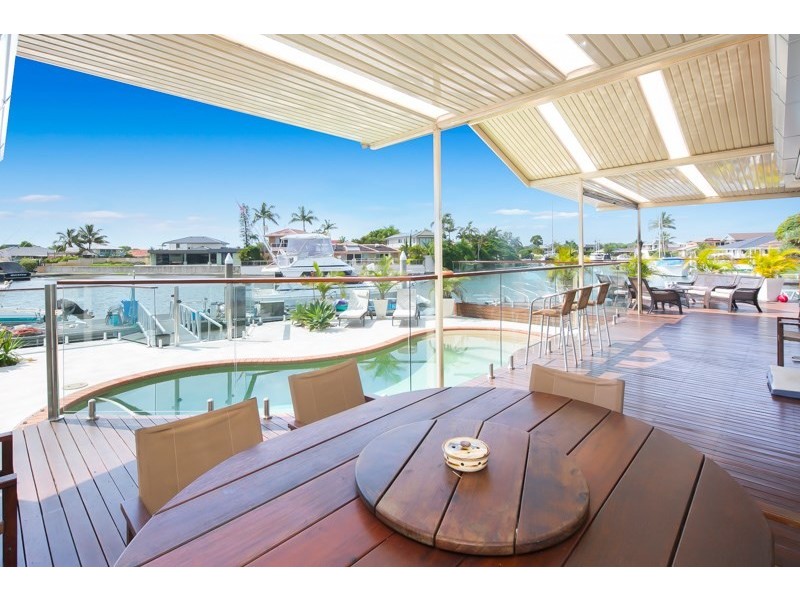 4 Shute Court, Paradise Point QLD 4216