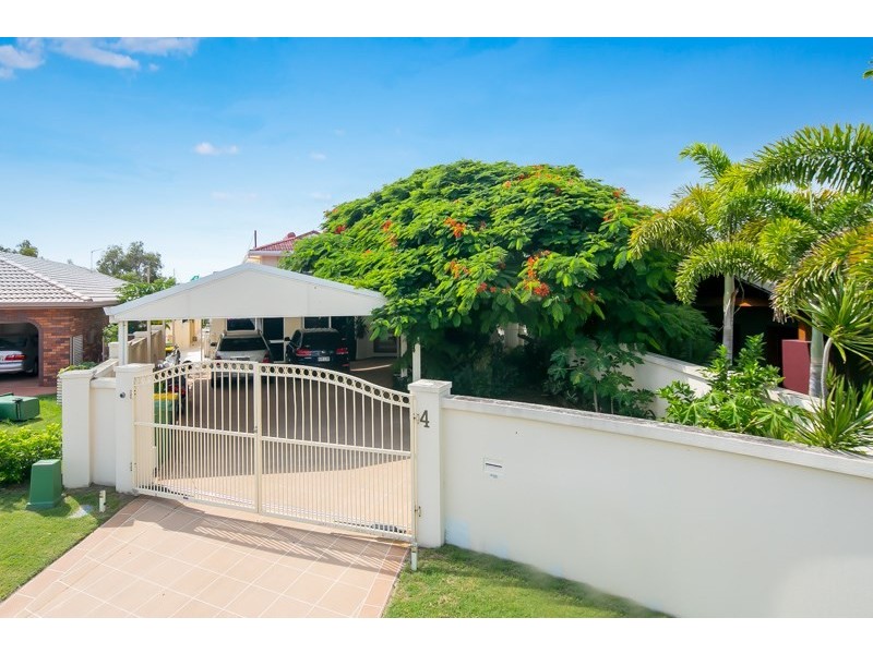 4 Shute Court, Paradise Point QLD 4216
