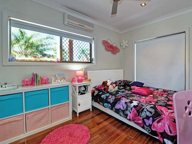 16 James Cook Esplanade, Hollywell QLD 4216