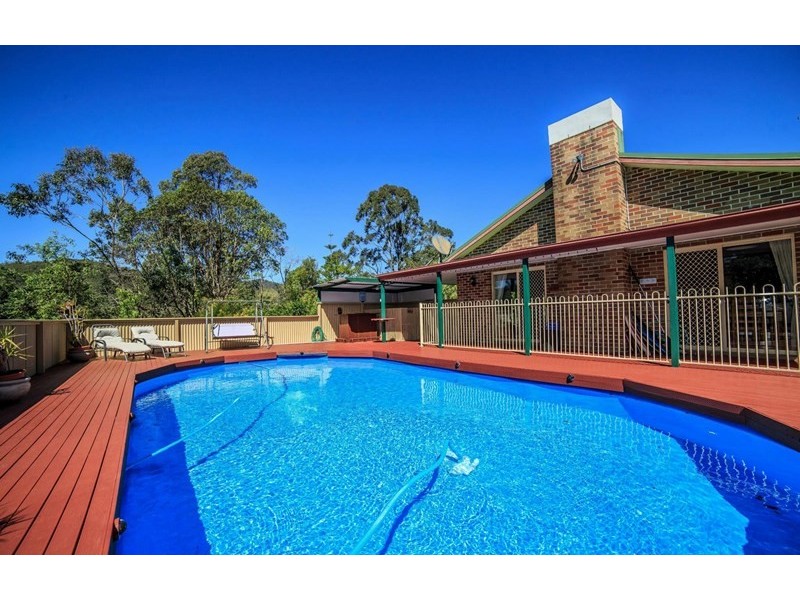 8 Moondance Court, Bonogin QLD 4213