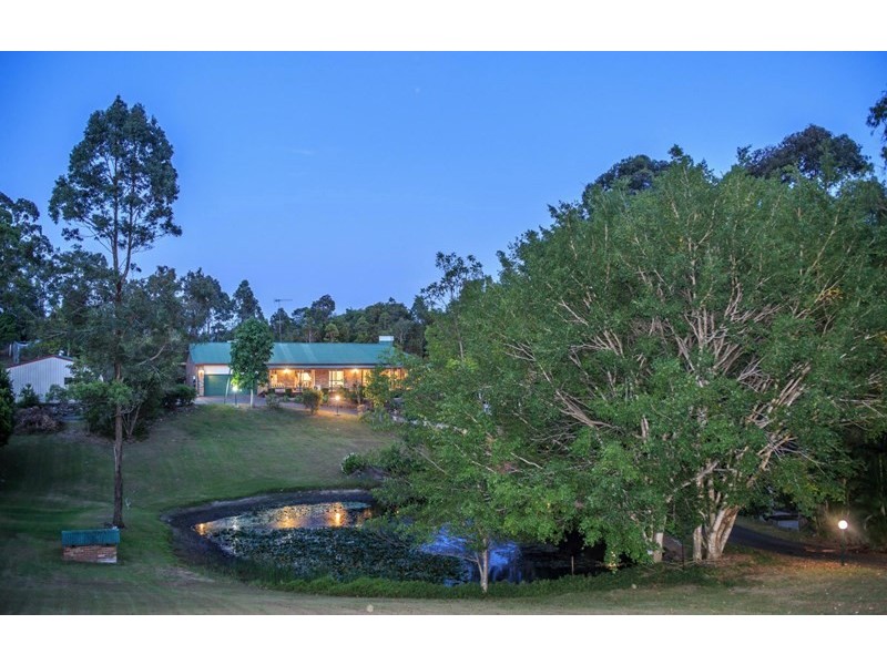 8 Moondance Court, Bonogin QLD 4213