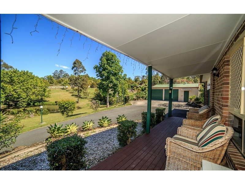 8 Moondance Court, Bonogin QLD 4213