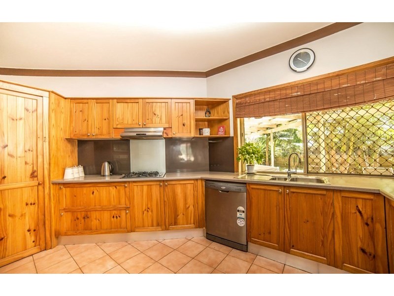 8 Moondance Court, Bonogin QLD 4213