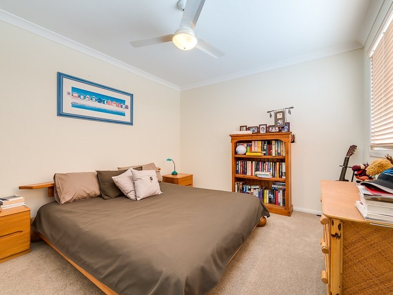 2/40 Markham Avenue, Runaway Bay QLD 4216