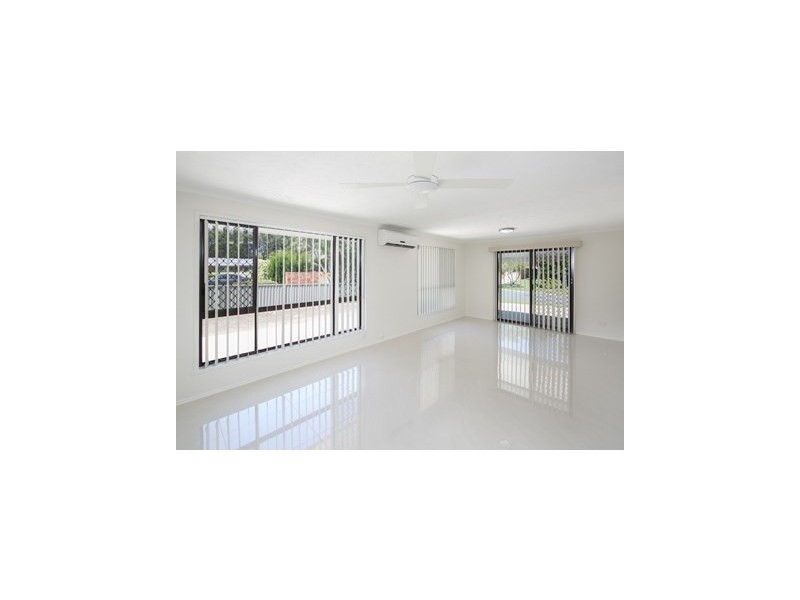 1/6 Woodgate Place, Paradise Point QLD 4216