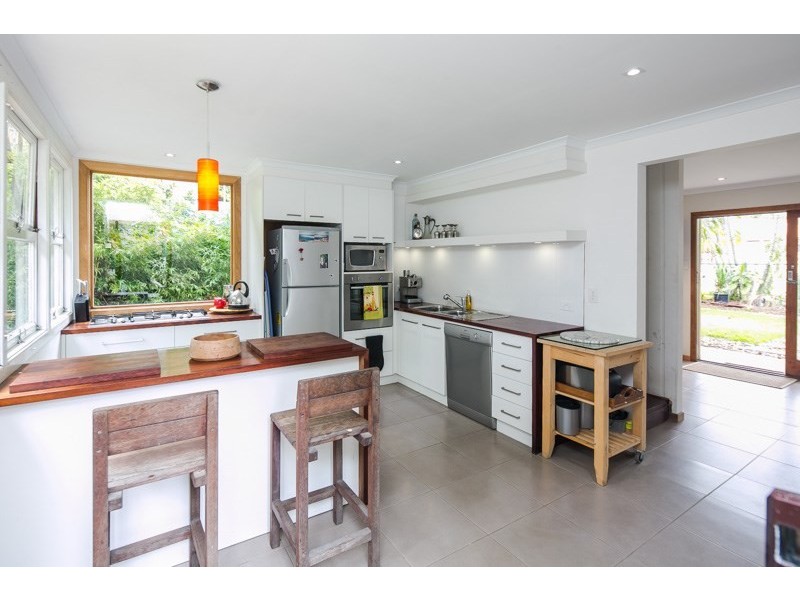 11 Kennedy Street, Biggera Waters QLD 4216