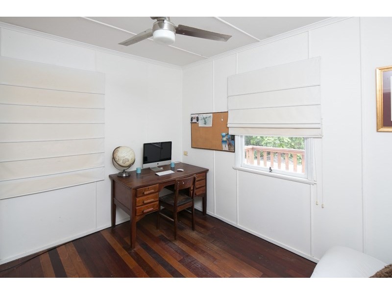 11 Kennedy Street, Biggera Waters QLD 4216