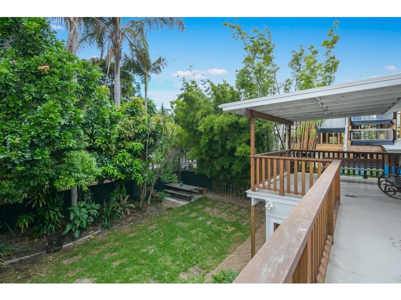11 Kennedy Street, Biggera Waters QLD 4216