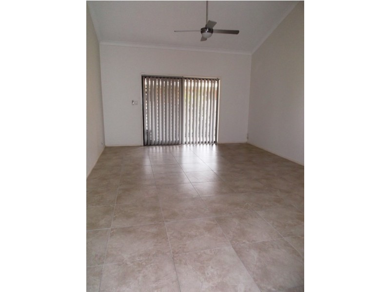 1/142 Oxley Drive, Paradise Point QLD 4216