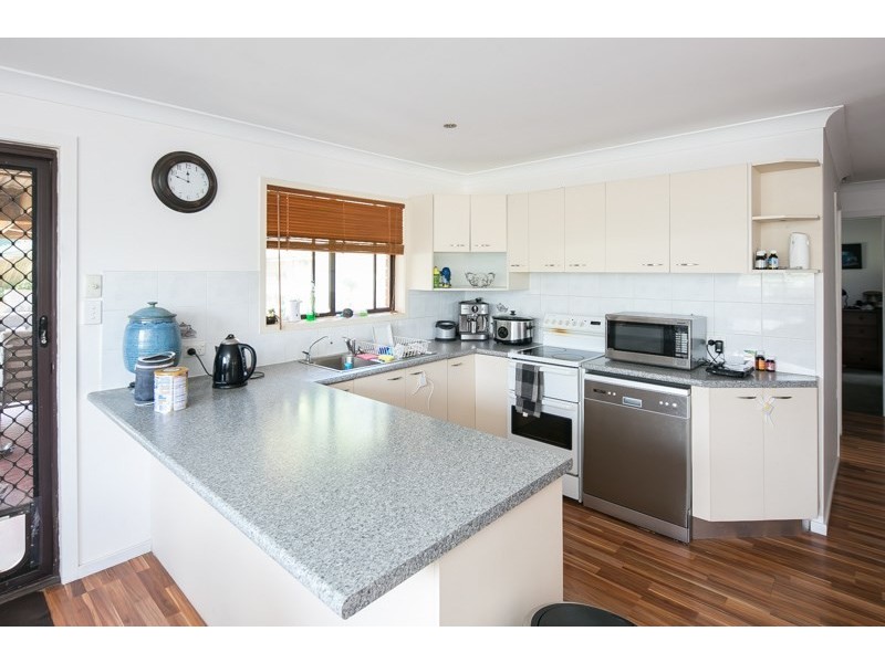 10 Innes Avenue, Molendinar QLD 4214